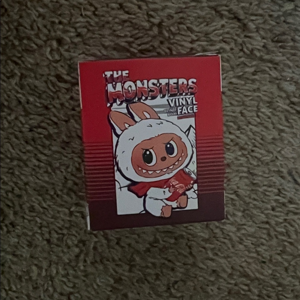 LABUBU - Picture 3 of 3